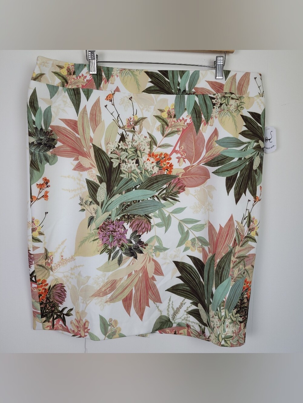 Laura Size 16 Floral Pencil Skirt